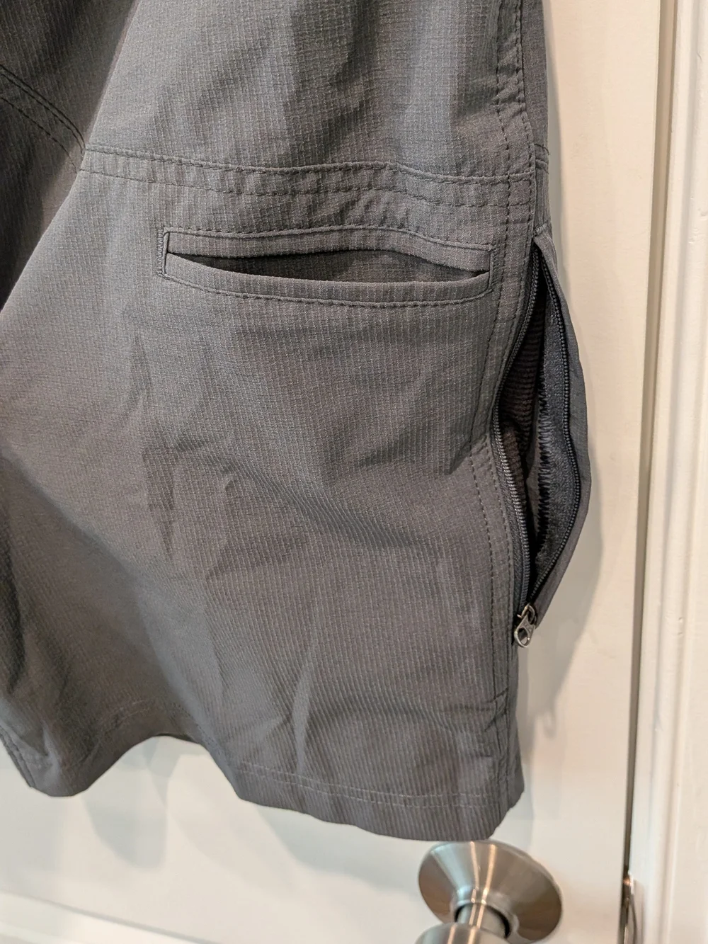 Kuhl Cargo Shorts 36 Silencr Kargo Gray carbon Lightweight softshell stretch UV